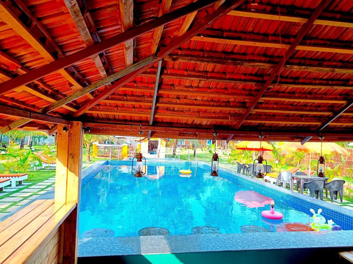 Coco Teros Resort Mandrem Exterior foto